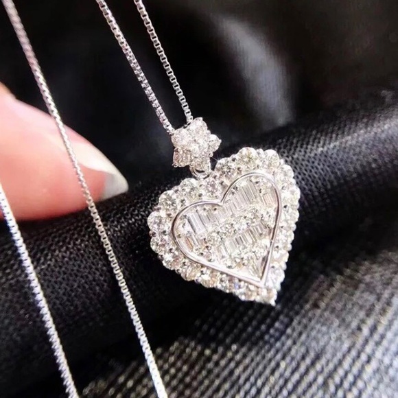 NEW 925 Sterling Silver Diamond Pendant Necklace - Picture 7 of 8